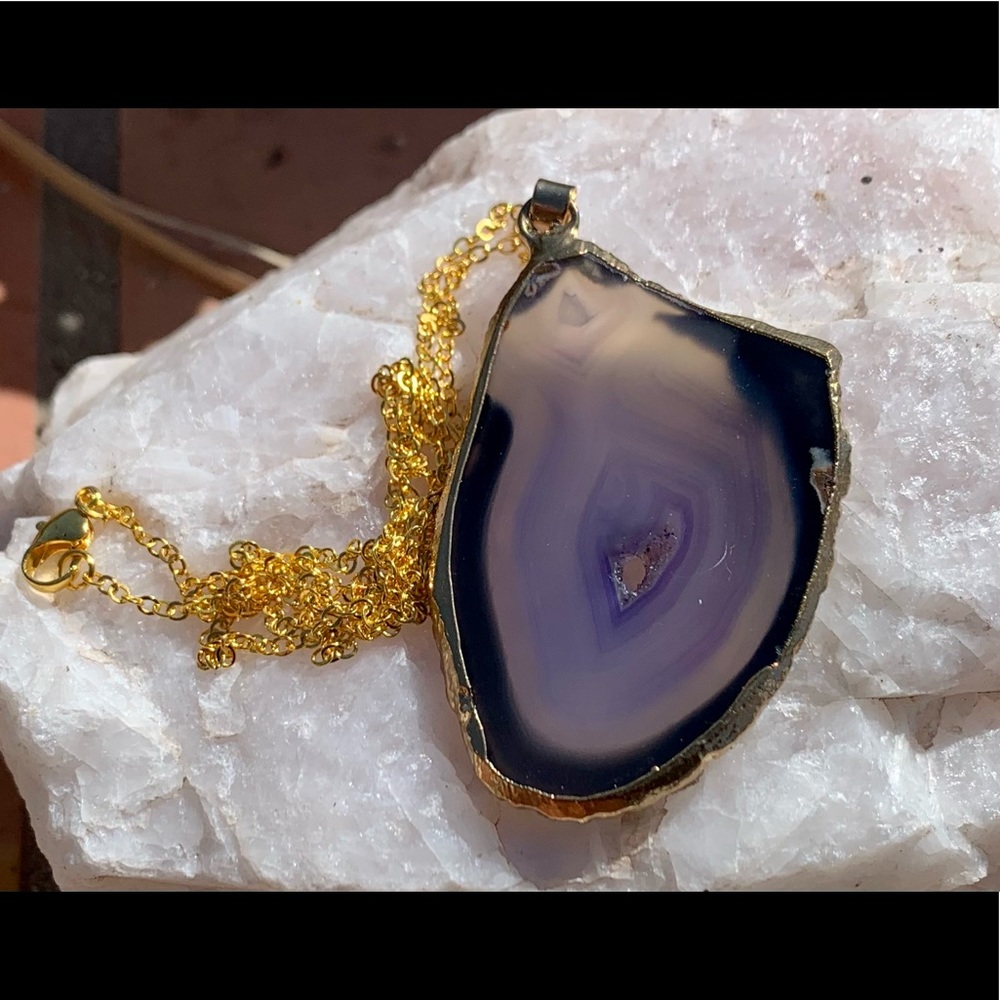 Sliced Agate Pendant with Gold Edges & Necklace